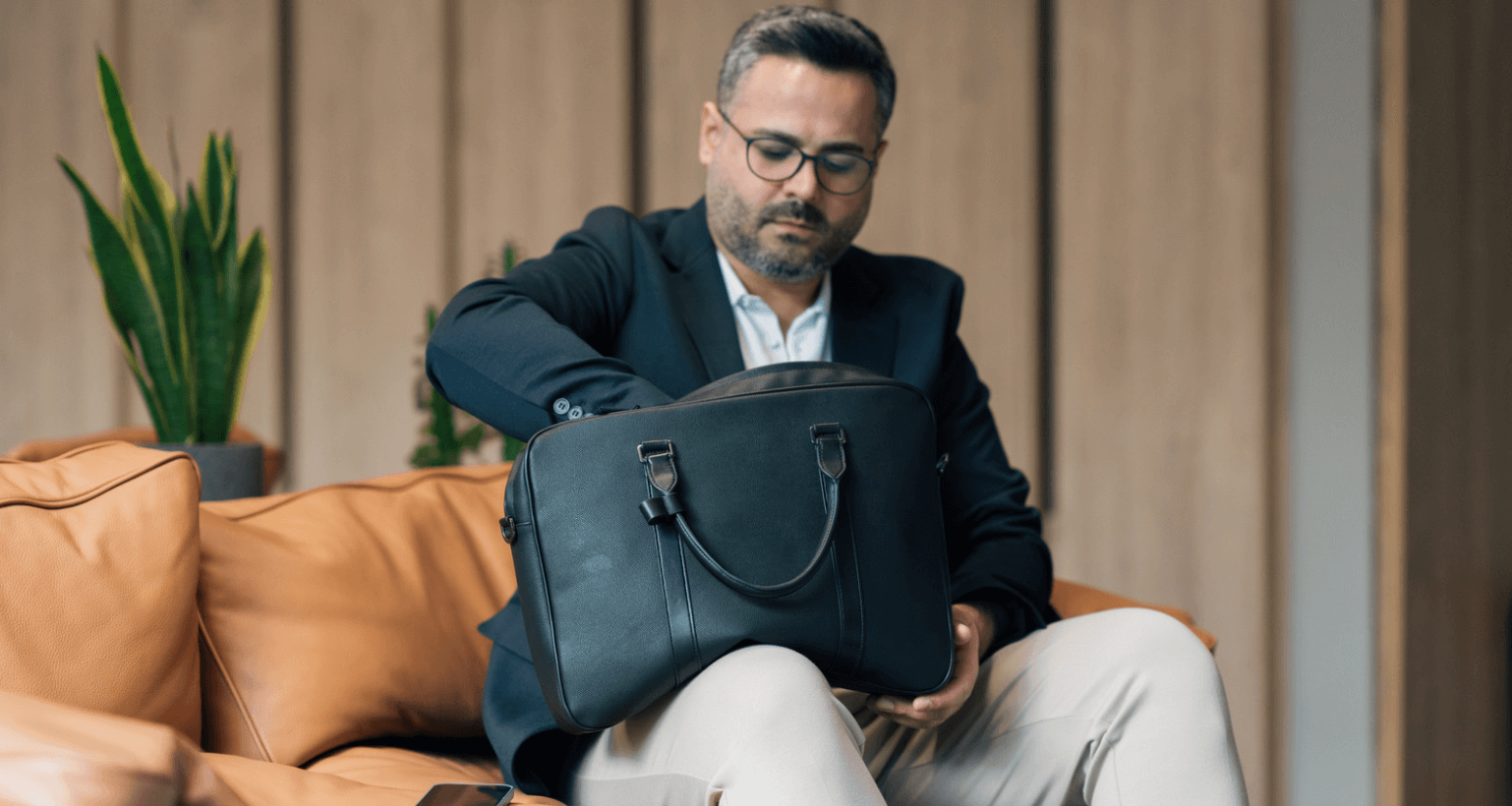 Waarom een Goede Laptoptas Essentieel Is voor Elke Professional