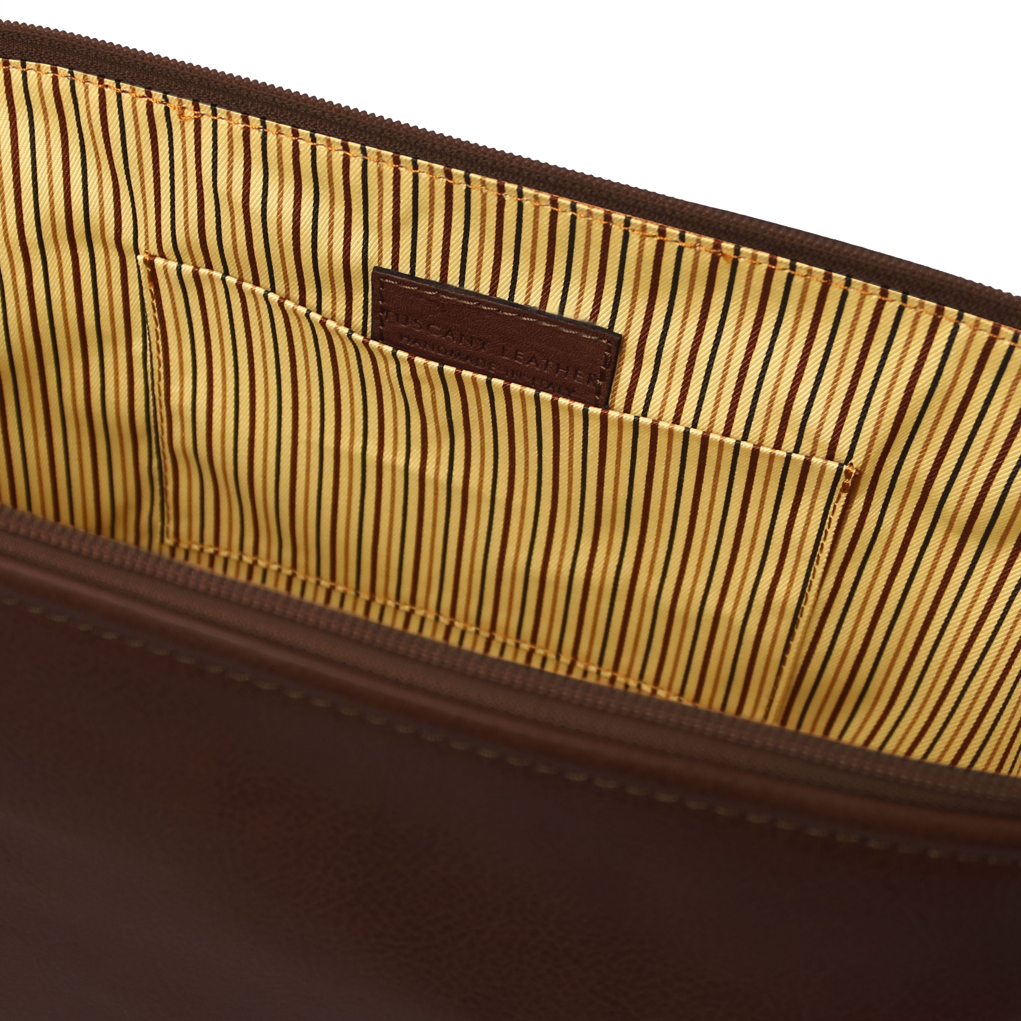 Tuscany Leather toilettassen Smarty L TL141219 dark brown binnenkant