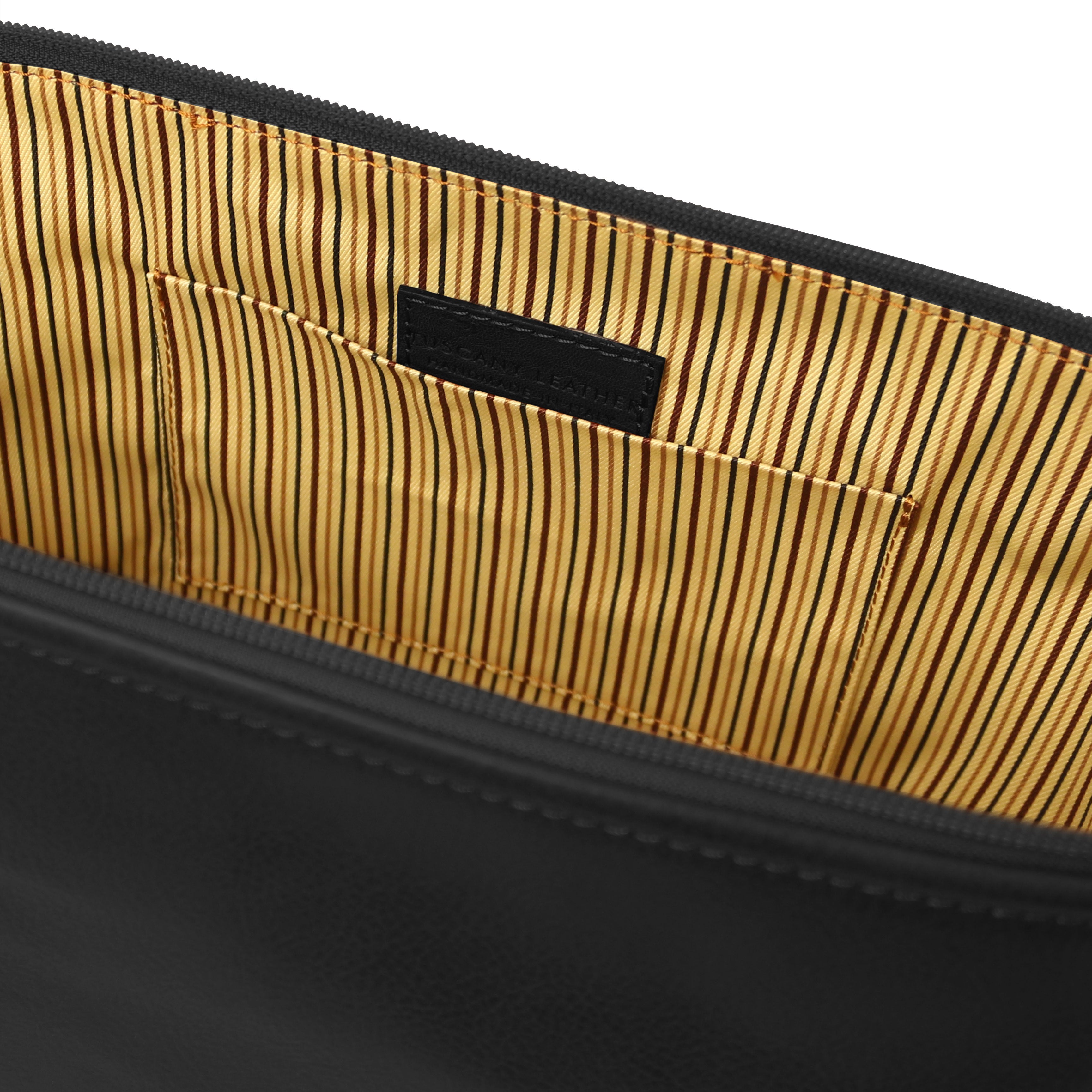 Tuscany Leather toilettassen Smarty S TL141220 black binnenvak