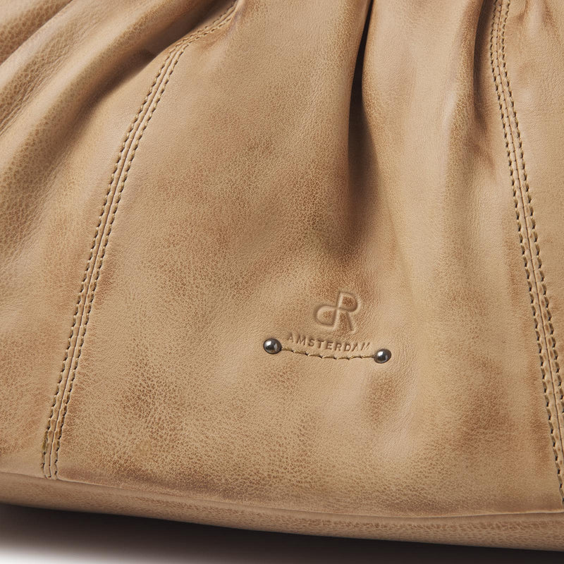 dR Amsterdam handtas / schoudertas leer Tampa 933657 beige logo